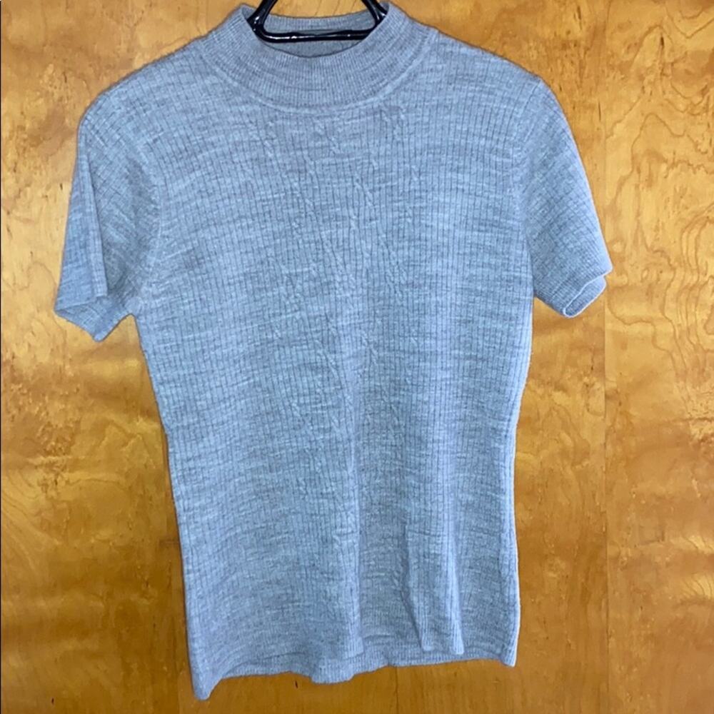 Villager Grey Knit short sleeve turtle neck top
